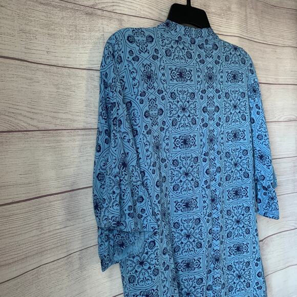Ruby Ribbon Blue Floral Cardigan or Wrap Top Ruffle Sleeve Size Medium - Picture 10 of 13